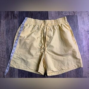Yellow Mens Large Elastic Waist Pool Shorts 4’ Inseams 28’ - 32’  Waist